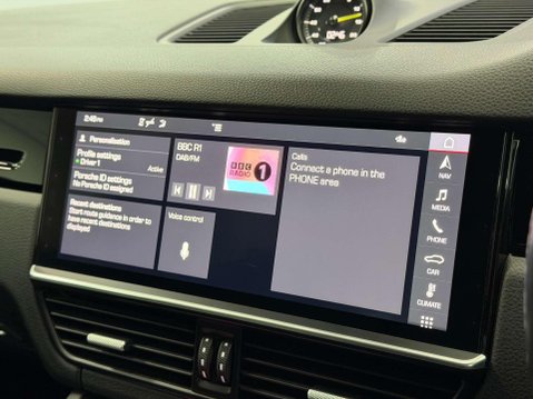 Porsche Cayenne 3.0 V6 E-Hybrid 14.1kWh Coupe 5dr Petrol Plug-in Hybrid TiptronicS 4WD Euro 51