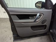 Land Rover Discovery Sport 1.5 Discovery Sport R-Dynamic SE P300e Auto 4WD 5dr 61