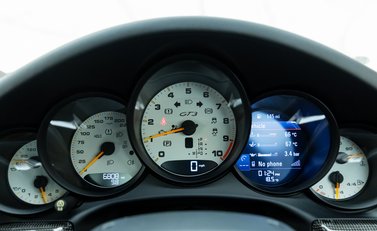 Porsche 911 GT3 (991.2) 16