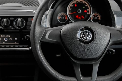 Volkswagen Up MOVE UP BLUEMOTION TECHNOLOGY 18