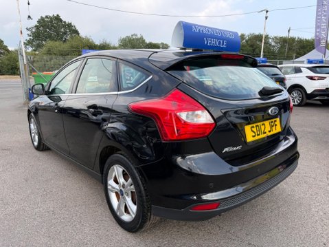 Ford Focus 1.6 Zetec Euro 5 5dr 10