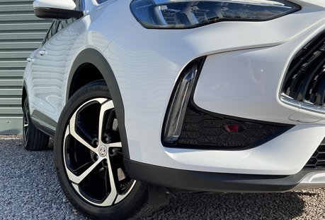 MG HS 1.5 T-GDI TROPHY