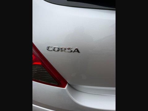 Vauxhall Corsa 1.4 16V Exclusiv Auto Euro 5 3dr (A/C) 11