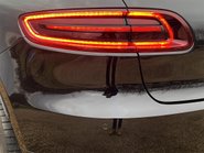 Porsche Macan TURBO PDK 23