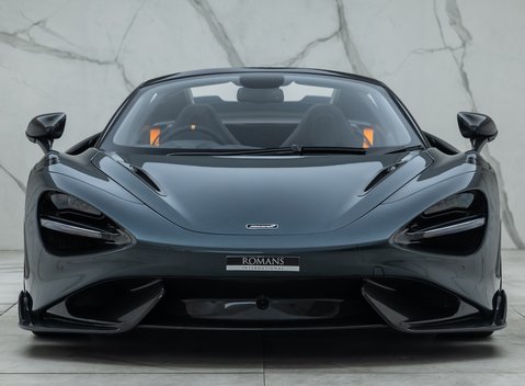 McLaren 765LT Spider 11