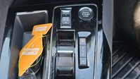 Peugeot 3008 1.2 HYBRID GT SUV 5dr Petrol Hybrid e-DSC6 Euro 6 (s/s) (136 ps) 32