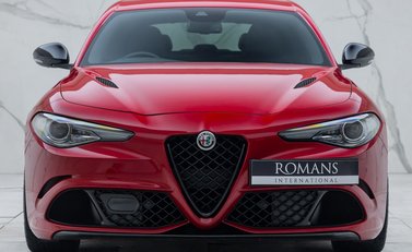 Alfa Romeo Giulia QUADRIFOGLIO 7