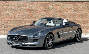 Mercedes-Benz SLS GT Roadster 8