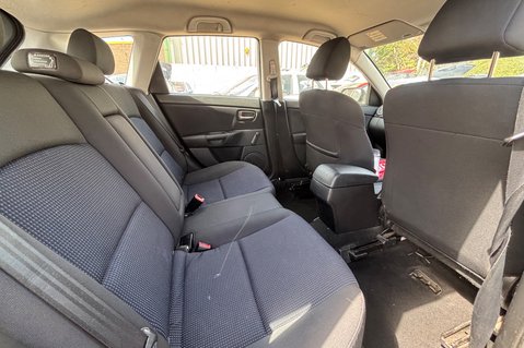 Mazda 3 TS..LOTS OF HISTORY.. 14 SERVICES.. LAST OWNER 11 YEARS.. BLUETOOTH 2