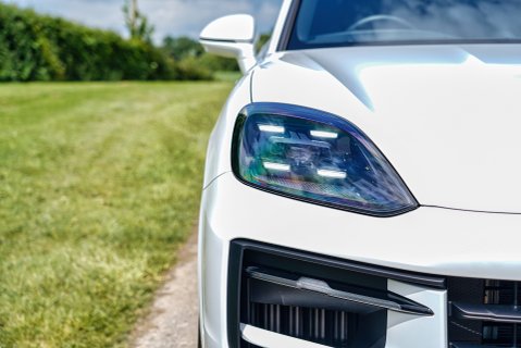 Porsche Cayenne COUPE V6 E-HYBRID 17