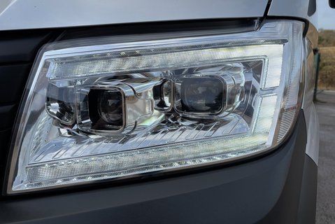 Volkswagen Crafter CR35 177 ps Tdi L2 H2 Trendline DSG Panel Van 24