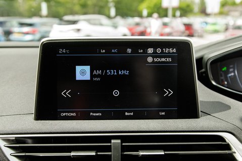 Peugeot 3008 PURETECH S/S ALLURE 24