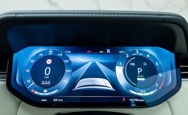 Land Rover Range Rover P510e First Edition 22