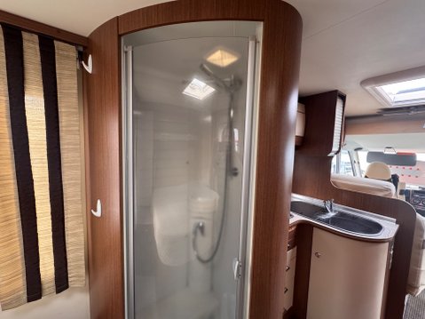 Burstner Aviano i727 24