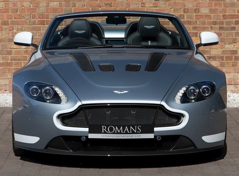Aston Martin V12 Vantage S Roadster 4