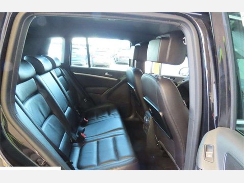 Volkswagen Tiguan 2.0 TDI BlueMotion Tech R-Line Edition 4WD Euro 6 (s/s) 5dr 17