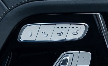 Mercedes-Benz G Class AMG G63 CARBON EDITION 32