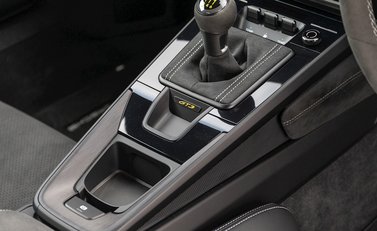 Porsche 911 (992) GT3 22