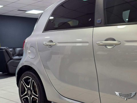 Smart Forfour 17.6kWh Premium Auto 5dr (22kW Charger) 15