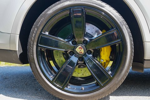 Porsche Cayenne COUPE TURBO 5