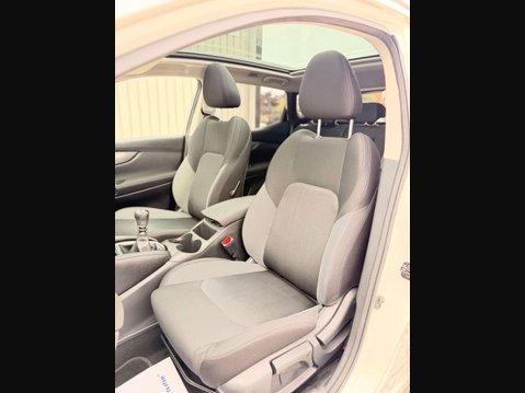 Nissan Qashqai 1.5 Qashqai N-Connecta dCi 5dr 19