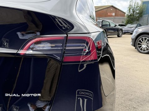 Tesla Model Y (Dual Motor) Long Range SUV 5dr Electric Auto 4WDE (384 bhp) 19
