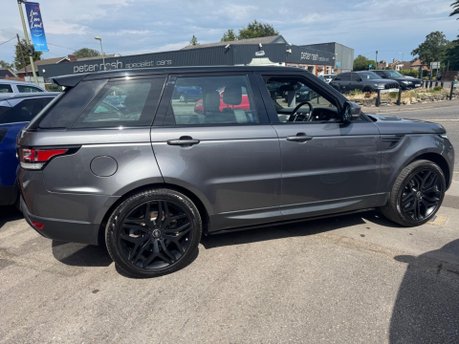 Land Rover Range Rover Sport 3.0 SD V6 HSE Dynamic Auto 4WD Euro 5 (s/s) 5dr 38