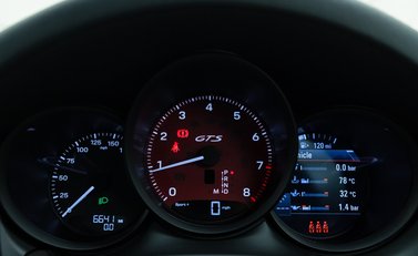 Porsche Macan GTS 22