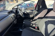 Toyota Yaris 1.3 VVT-I TR LOOK! JUST 38000 MILES! LOW INSURANCE! AIR CON 34