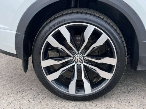 Volkswagen T-Roc 2.0 T-Roc R-Line TDI 5dr *NATIONAL DELIVERY* 12