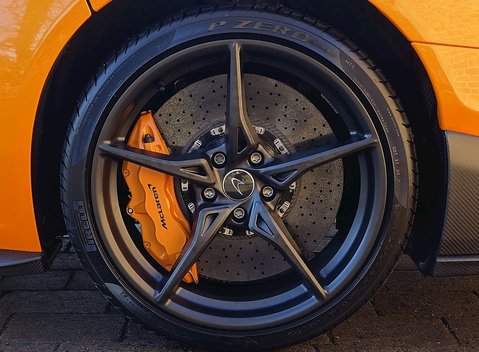 McLaren 675 LT Spider 20