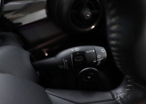 Mini Hatch 2.0 Cooper S Sport Auto 3dr 34