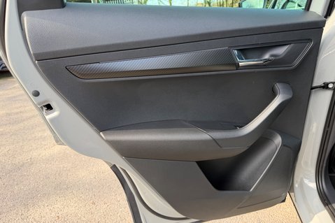 Skoda Karoq SPORTLINE TSI DSG AUTOMATIC - METEOR GREY -PAN ROOF -APPLE CARPLAY 27