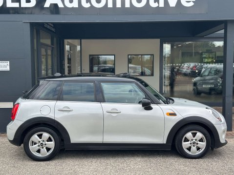 Mini Hatch 1.5 Cooper Auto 5dr 8