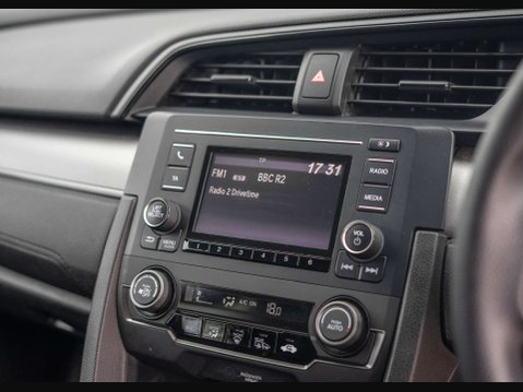Honda Civic 1.0 Civic SE VTec 5dr 16
