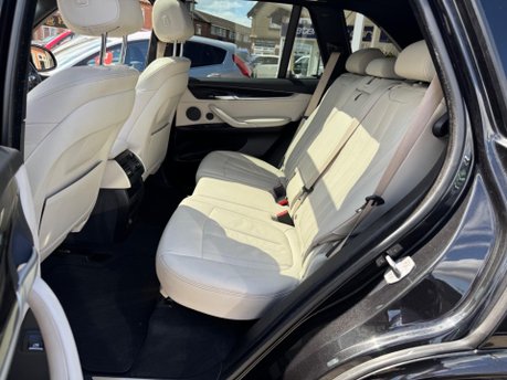 BMW X5 XDRIVE30D M SPORT 7