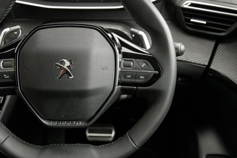 Peugeot 208 PURETECH ALLURE PREMIUM PLUS S/S 18