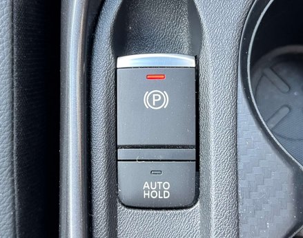Nissan Juke 1.0 Juke N-Connecta DiG-T 5dr 57