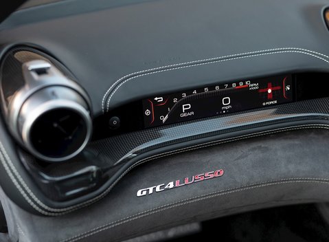 Ferrari GTC4 Lusso 20