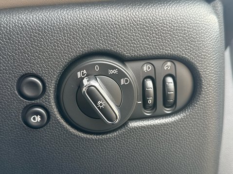 Mini Hatch COOPER EXCLUSIVE 22