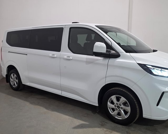 Ford Transit Custom Transit Custom 320 H1 Limited 9 Seater 2.0 Eco Blue 136ps