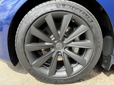 Tesla Model 3 (Dual Motor) Long Range Saloon 4dr Electric Auto 4WDE (346 ps) 18