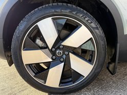 Volvo C40 Twin Recharge 78kWh Ultimate SUV 5dr Electric Auto AWD (408 ps) 18