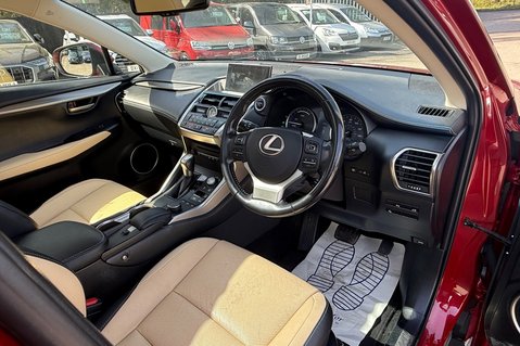 Lexus NX 300H LUXURY - PANORAMIC ROOF -2 OWNERS - 7 LEXUS SERVICES 4