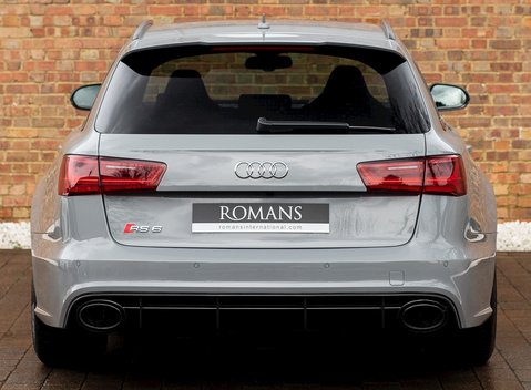 Audi RS6 Avant Performance 5