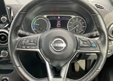 Nissan Juke TEKNA PLUS 26