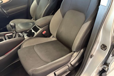 Nissan Qashqai 1.2 DIG-T N-Connecta SUV 5dr Petrol Manual Euro 6 (s/s) (115 ps) 38