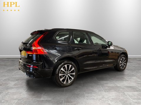 Volvo XC60 2.0 B5 MHEV Plus SUV 5dr Petrol Hybrid Auto AWD Euro 6 (s/s) (250 ps) 7