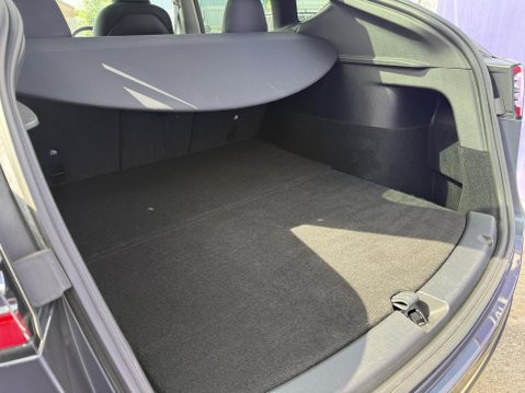 Tesla Model Y SUV 5dr Electric Auto RWD (346 ps) 21