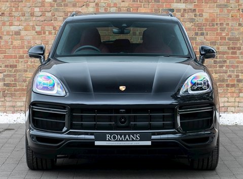 Porsche Cayenne Turbo 4